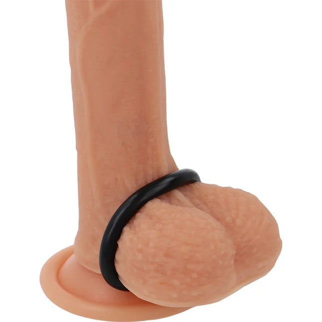 Beiger silikonphalus mit schwarzem penisring 3,5 cm base powering super flexibel und widerstandsfähig
