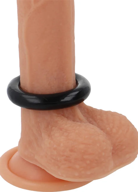 Schwarzer silikon-penisring powering super flexibler und widerstandsfähiger 4,5 cm für komfortables tragen