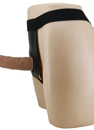 Tan silikon dildo mit schwarzem elastischem taillenband am mannequinkörper im pretty love harness mit didlo