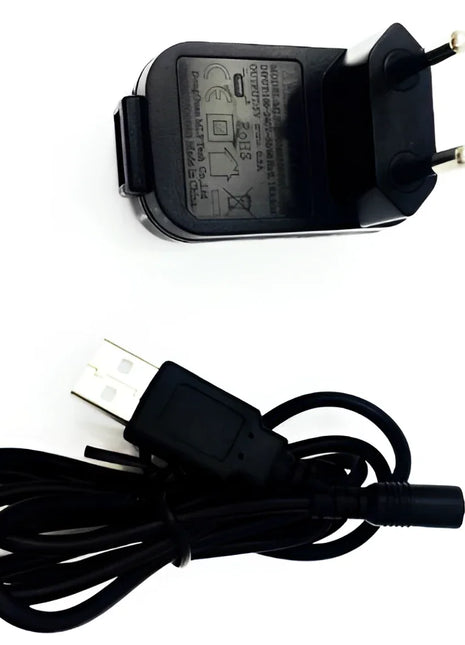 Schwarzes usb-ladegerät mit europäischem stecker und passendem usb-kabel von pretty love