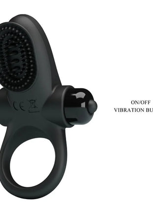 Schwarzer silikonring mit eingebauter bürstenkopf und vibrationsknopf von pretty love für den schwarzen penis