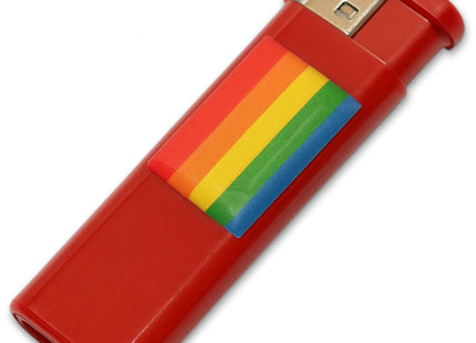 Rotes kunststofffeuerzeug mit regenbogenfarbenem lgbt-flaggenaufkleber pride feuerzeug farbe mit lgbt flagge