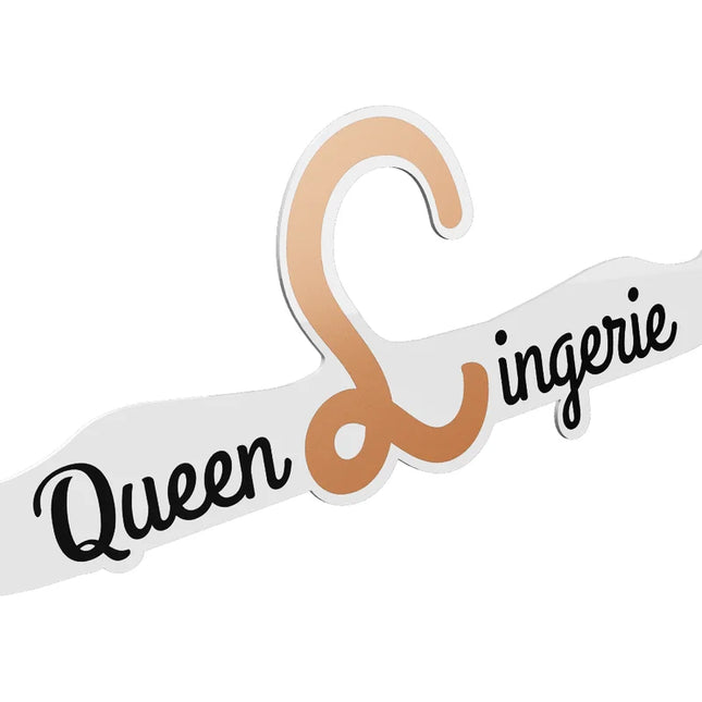 Ein stilvoller weißer und beiger kleiderbügel mit queen & lingerie in elegantem schwarzem kursivschriftzug