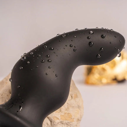 ROCKS-OFF - RO-ZEN RRO - ANAL PLUG MIT VIBRIERENDEM PENISRING - SCHWARZ - Anal-Vibratoren mit Penisring