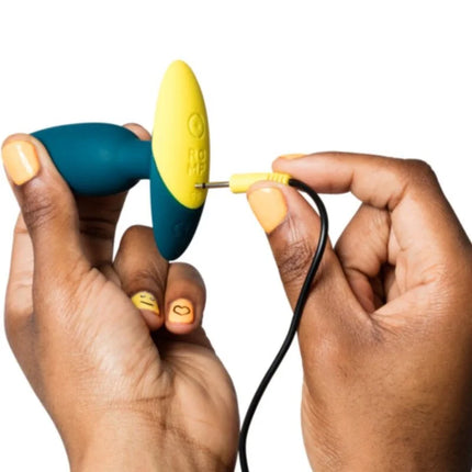 Romp bass vibrierender silikon-analplug in grün mit ergonomischem design zum sekunden gedrückt halten