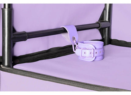 SECRET DOME – KINK CLUB CABINA BUKKAKE MORADO