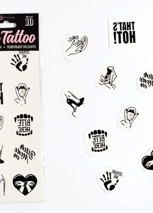 Schwarz-weiße temporäre tattoo sticker mit verspielten motiven und texten aus der secret play kinky collection