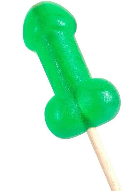 Ein glänzender grüner lutscher in penile form mit minzgeschmack und kühleffekt von secretplay auf holzstab
