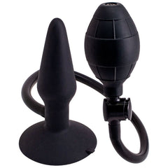 Schwarzer silikon aufblasbarer analplug mit pumpe und schlauch von seven creations im produktbild