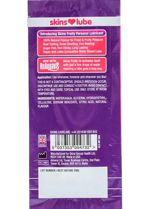 Lila plastikverpackung für skins fruchtiges wasserbasiertes gleitmittel mango und passionsfrucht einzeldosierung 5 ml