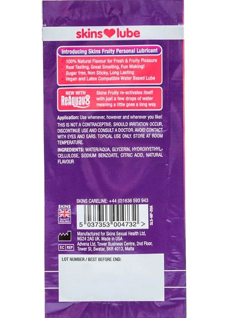 Lila plastikverpackung für skins fruchtiges wasserbasiertes gleitmittel mango und passionsfrucht einzeldosierung 5 ml