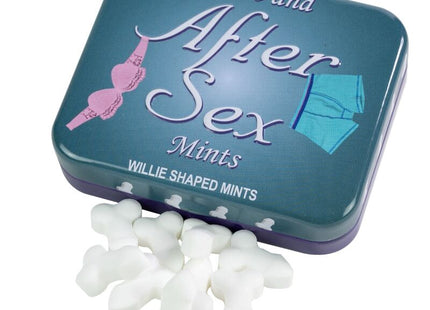 Teal metallische dose spencer und fleetwood mit weißen penisförmigen pfefferminzbonbons vor und nach dem sex