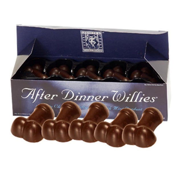 Dunkle schokoladenpralinen in phallusform in blauer box nach abendessen von spencer und fleetwood 8 einheiten