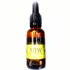 Ein schlankes bernsteinfarbenes glasfläschchen mit schwarzem tropfverschluss und gelbem label mtw man to woman pheromons 30 ml synthetische pheromone
