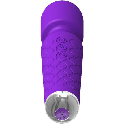 Violette sinnlichkeit luxuriöser massager und vibrator in lila silicone mit silberner metallspitze und strukturiertem griff