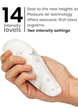Weisser marmor weißer marble-texturierter womanizer marilyn monroe classic 2 klitoralstimulator mit ergonomischem design und subtiler grauer maserung