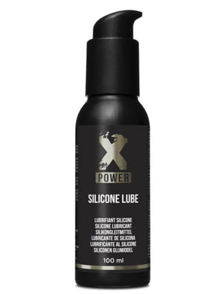 Schwarze silikon-lube flasche mit schwarzem pumpspender und silbernem x power logo auf dem etikett 100 ml